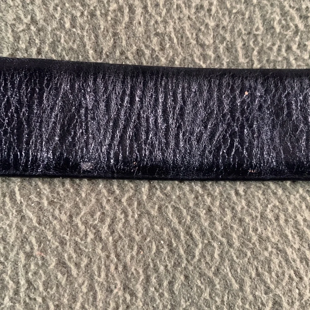 Men’s Chaps black leather dress belt.  Silver buckle.  Size 38 - Picture 4 of 9